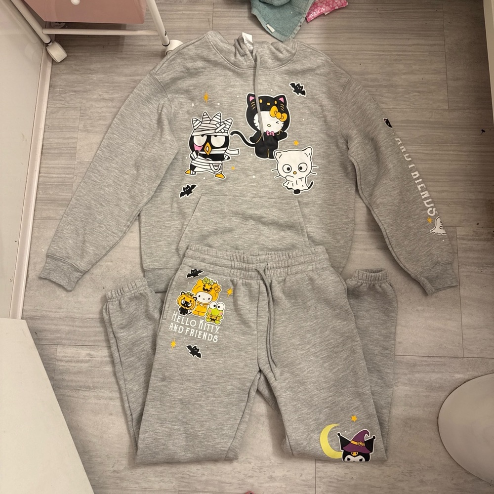 Hybrid & company Gray Hello Kitty Halloween Hoodie Set